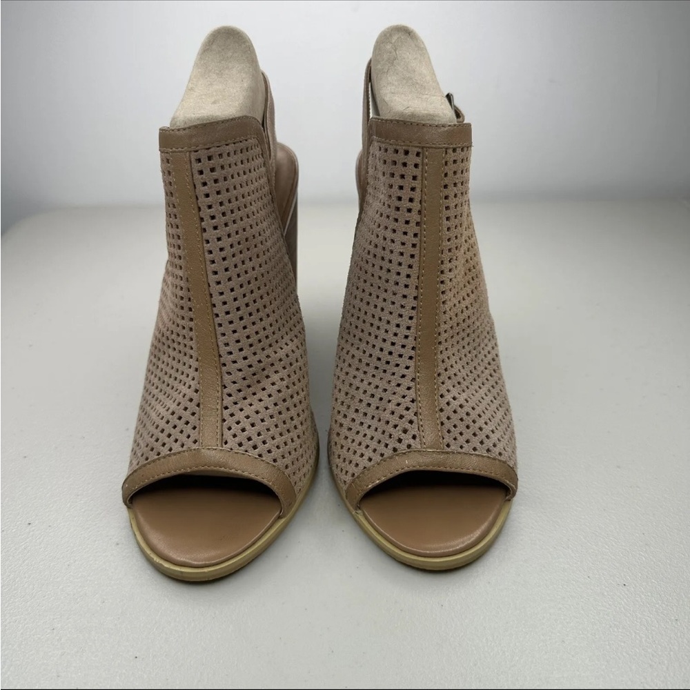 Kelsi Dagger Goya High Heels Size 9.5 M Tan Peep Toe Stacked Shootie Ankle Pumps